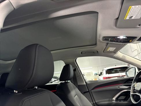 Used 2025 Audi Q5 Premium AWD/4WD image 23