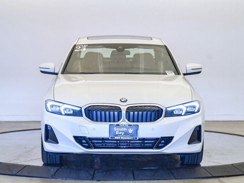 Used 2025 BMW 330i xDrive Sedan w/ Convenience Package image 7