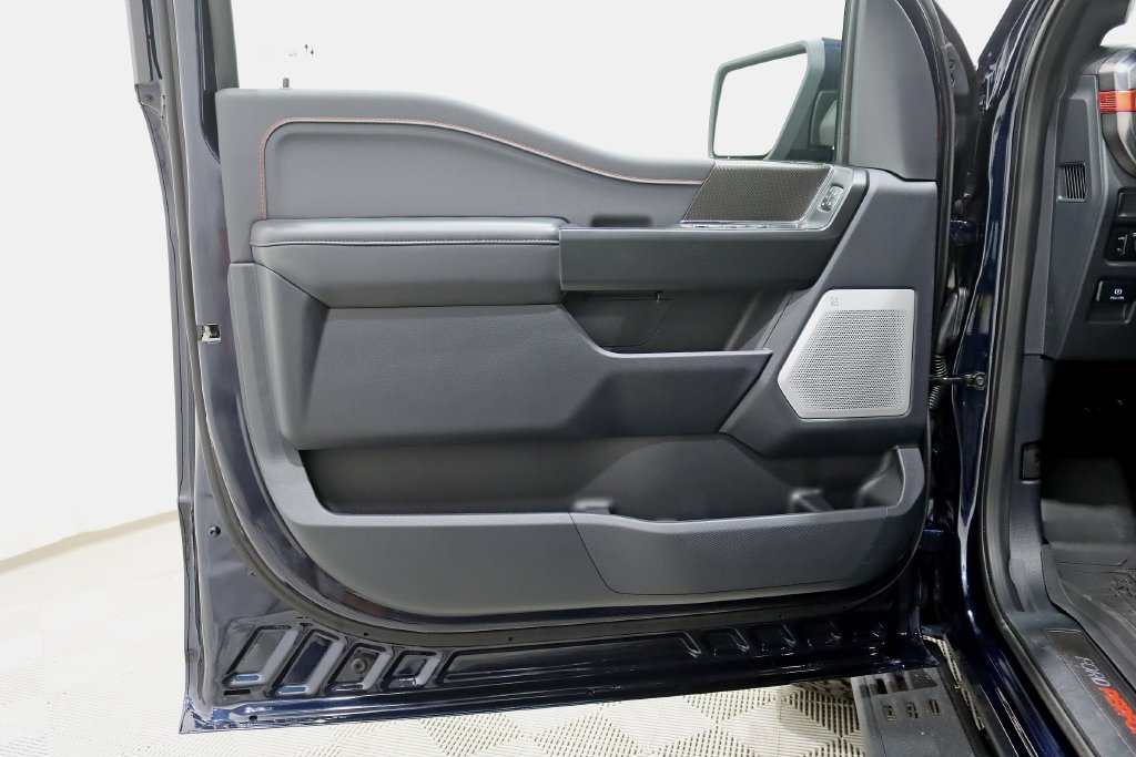 Used 2025 Ford F150 Raptor AWD/4WD image 36