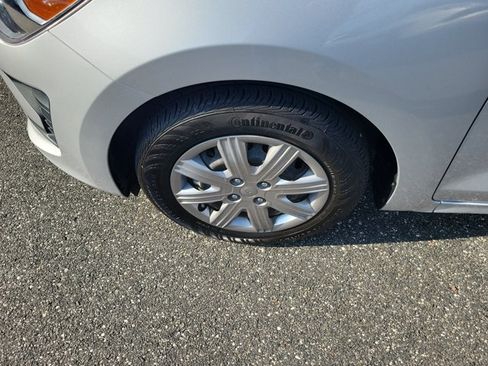 Used 2023 Kia Rio LX FWD image 5