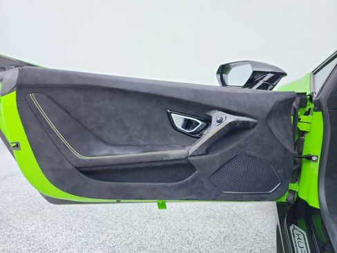 Used 2019 Lamborghini Huracan Performante image 20