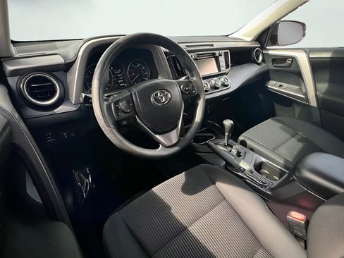 Used 2018 Toyota RAV4 LE w/ All Weather Liner Package image 15