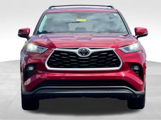 Used 2020 Toyota Highlander LE AWD/4WD video 2