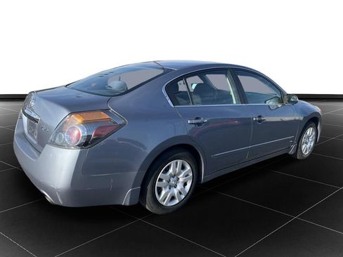 Used 2010 Nissan Altima 2.5 S FWD image 5