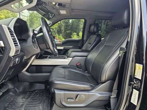 Used 2017 Ford F250 Lariat w/ Lariat Ultimate Package AWD/4WD image 20