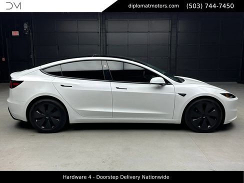 Used 2025 Tesla Model 3 Long Range AWD/4WD image 8