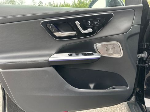 Used 2023 Mercedes-Benz GLC 300 image 27