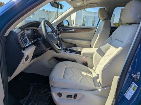 New 2026 Volkswagen Atlas SE FWD image 24