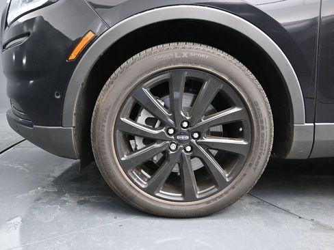 Used 2023 Lincoln Nautilus Reserve w/ Equipment Group 201A image 13