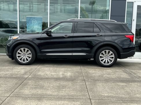 Used 2022 Ford Explorer Limited w/ Hybrid Equipment Group 310A AWD/4WD image 6