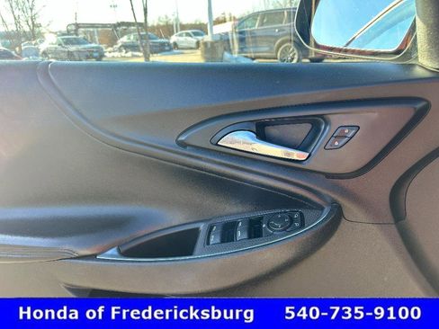 Used 2016 Chevrolet Malibu LT w/ Leather Package image 28