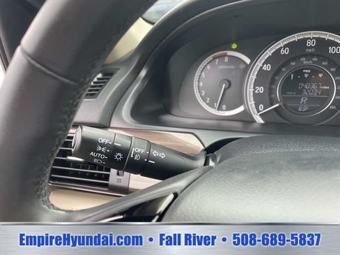 Used 2016 Honda Accord EX-L image 32