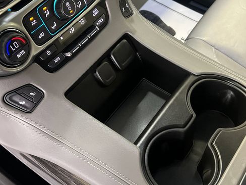 Used 2019 Chevrolet Tahoe LT AWD/4WD image 29