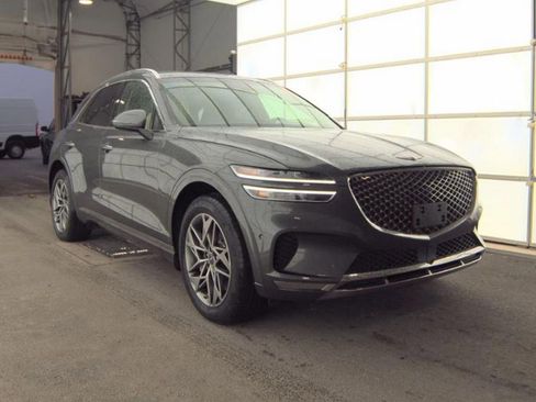 Used 2023 Genesis GV70 2.5T w/ Advanced Package AWD/4WD image 4
