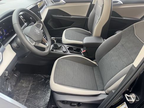 New 2026 Volkswagen Taos SE image 26