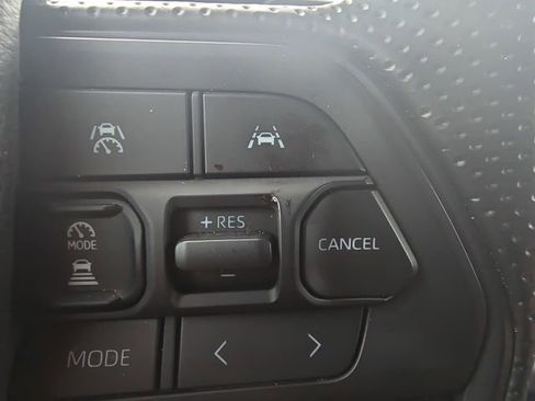 Used 2025 Toyota Tacoma SR5 image 17