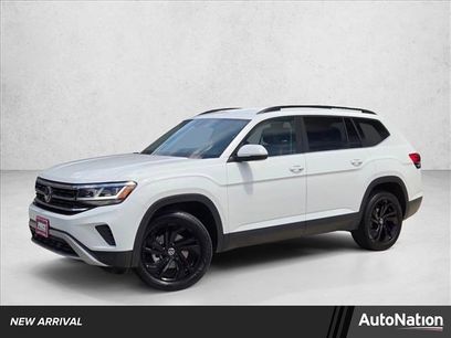 Used 2023 Volkswagen Atlas SE w/ Black Wheel Package