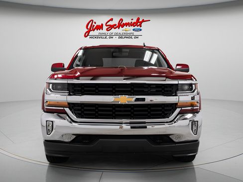 Used 2018 Chevrolet Silverado 1500 LT w/ All Star Edition AWD/4WD image 2