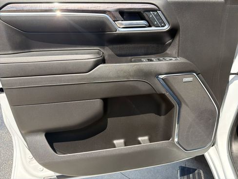 Used 2024 Chevrolet Silverado 1500 LTZ AWD/4WD image 13