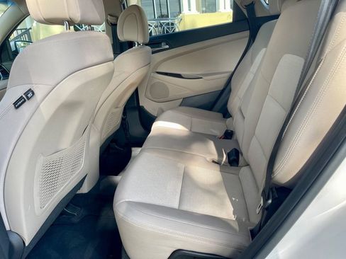 Used 2017 Hyundai Tucson SE image 12