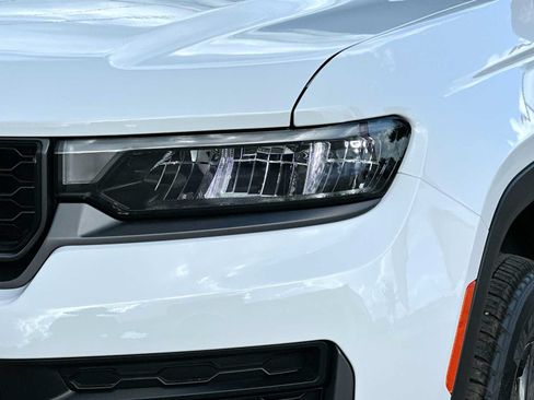 New 2026 Jeep Grand Cherokee L 2WD image 16