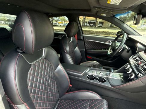 Used 2023 Genesis G70 2.0T w/ Sport Prestige Package RWD image 13