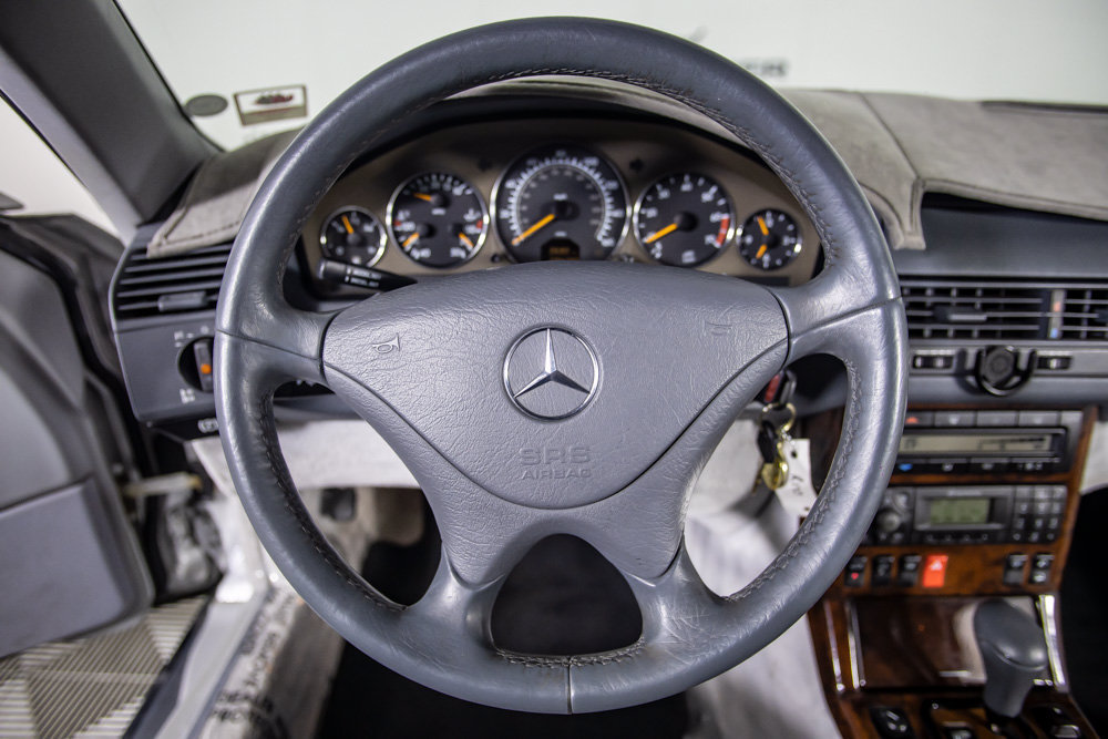 Used 1999 Mercedes-Benz SL 500 image 32
