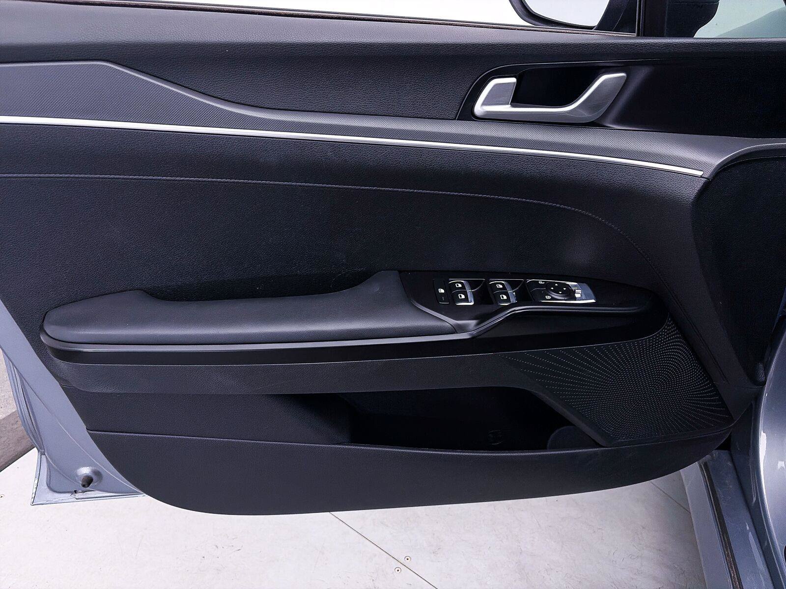 Used 2024 Kia K5 LXS FWD image 15