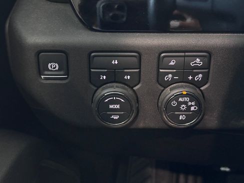 Certified 2025 Chevrolet Silverado 2500 LT image 24