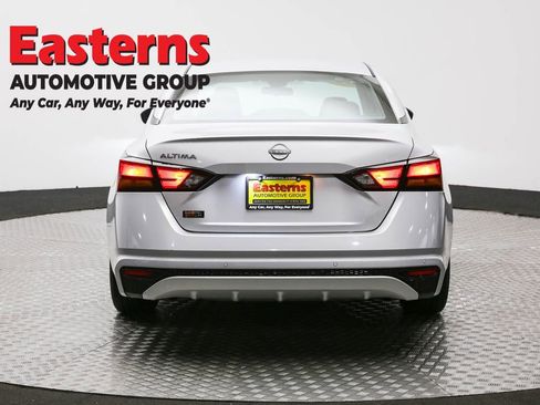 Used 2023 Nissan Altima 2.5 S image 6