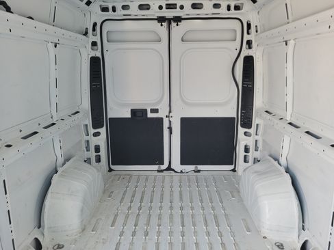 Used 2026 RAM ProMaster 2500 w/ Convenience Group FWD image 15
