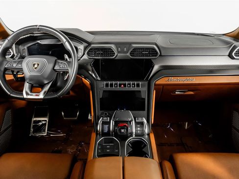 Used 2023 Lamborghini Urus S AWD/4WD image 54