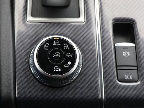 Used 2022 Mitsubishi Outlander SE image 25