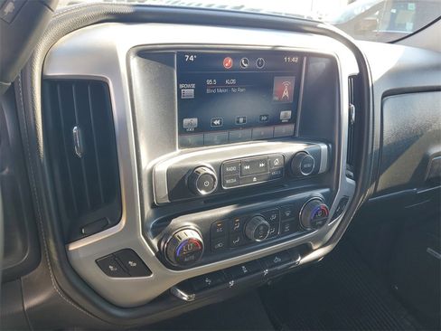 Used 2015 GMC Sierra 1500 SLT w/ SLT Crew Cab Value Package image 28