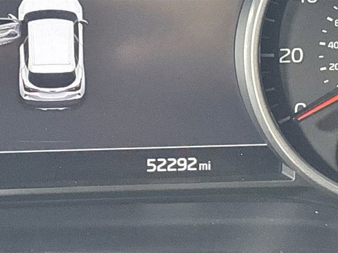 Used 2023 Kia Seltos SX image 14