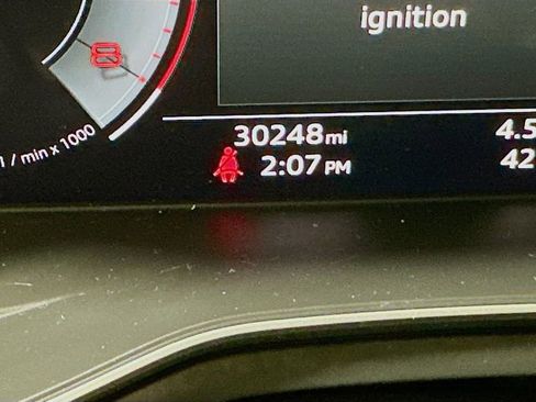 Used 2022 Audi A4 2.0T Premium Plus image 12