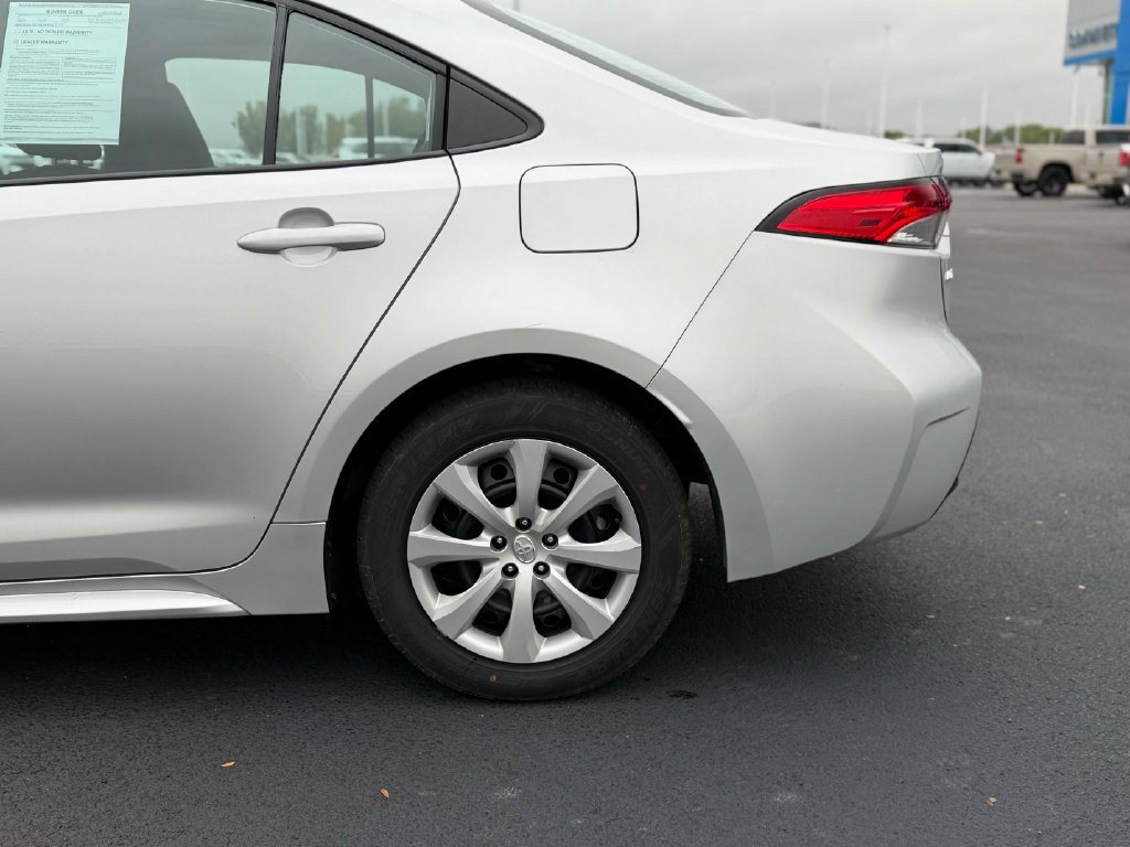 Used 2024 Toyota Corolla LE FWD image 13