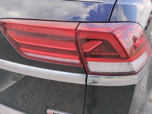 Used 2021 Volkswagen Atlas Cross Sport SEL AWD/4WD image 42