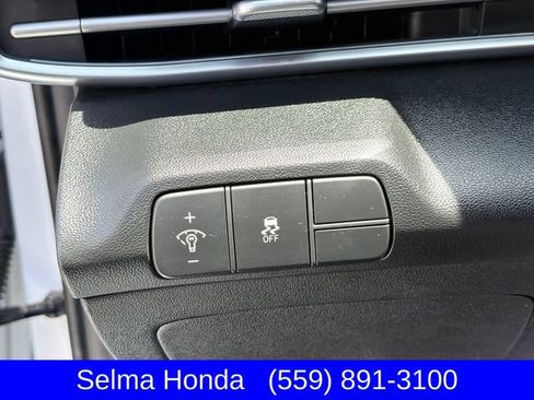 Used 2024 Hyundai Elantra Limited FWD image 23