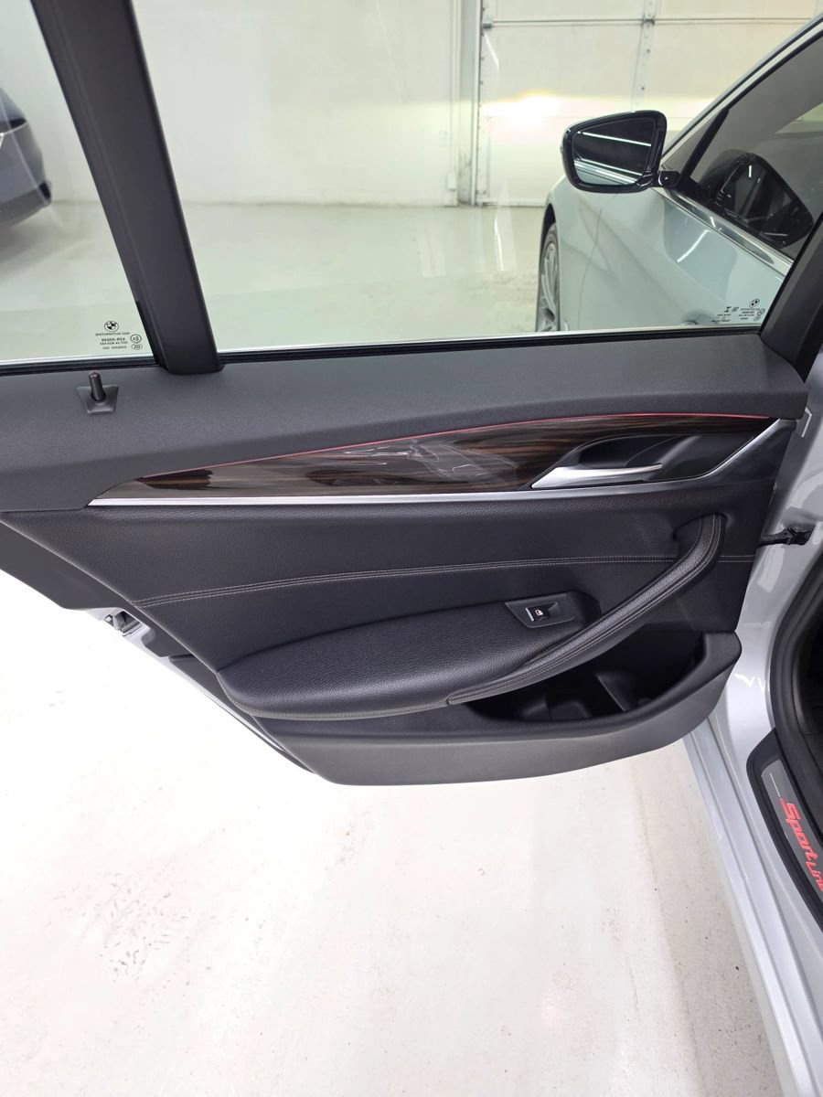 Used 2018 BMW 530i RWD image 46
