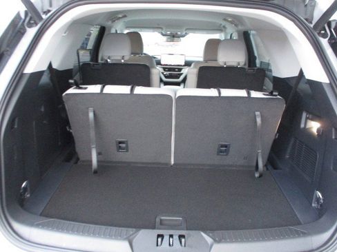 New 2026 Ford Explorer Active image 8