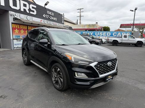 Used 2020 Hyundai Tucson Sport FWD image 2
