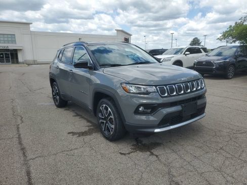 Used 2022 Jeep Compass Limited AWD/4WD image 1