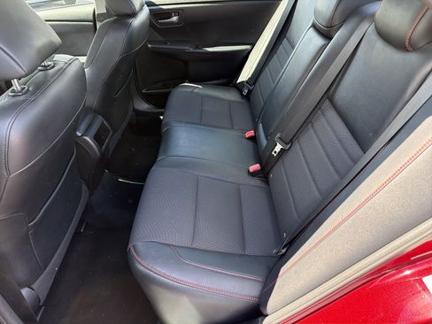 Used 2017 Toyota Camry SE image 34