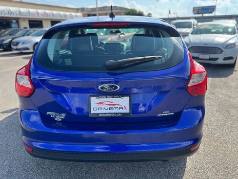 Used 2014 Ford Focus SE w/ Equipment Group 201A FWD image 4