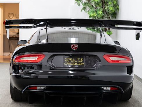 Used 2016 Dodge Viper ACR w/ Extreme Aero Package RWD image 4