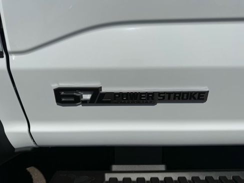 New 2026 Ford F550 4x4 Crew Cab image 7