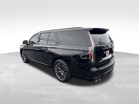 Used 2023 Cadillac Escalade ESV V AWD/4WD image 6
