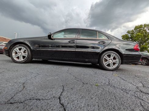 Used 2006 Mercedes-Benz E 350 4MATIC Sedan image 27