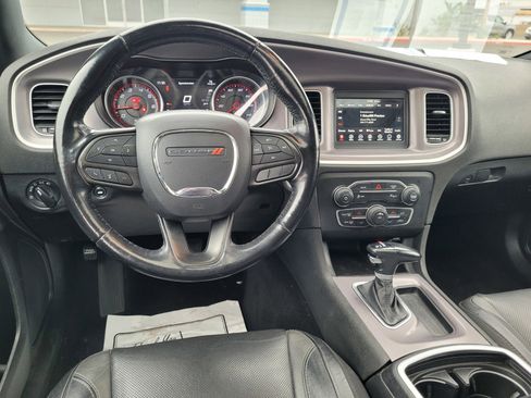 Used 2022 Dodge Charger SXT w/ Leather Interior Group RWD image 17